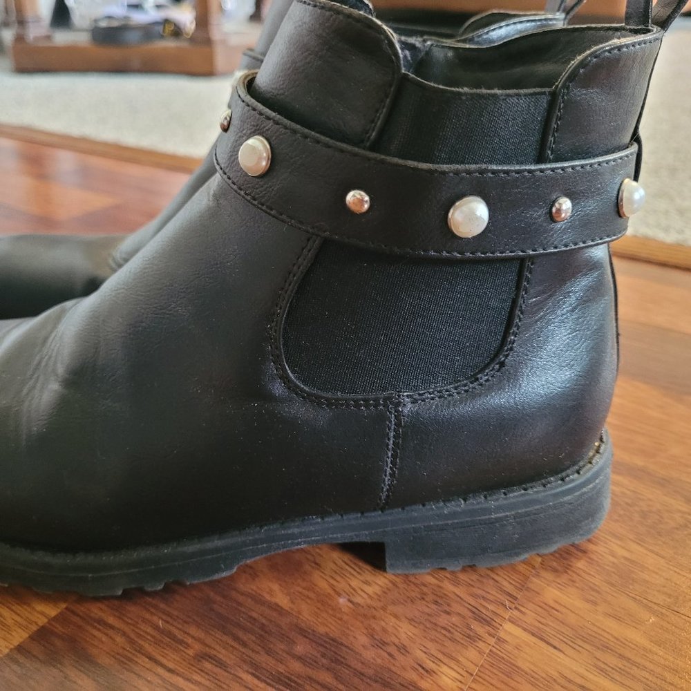 Girls boots